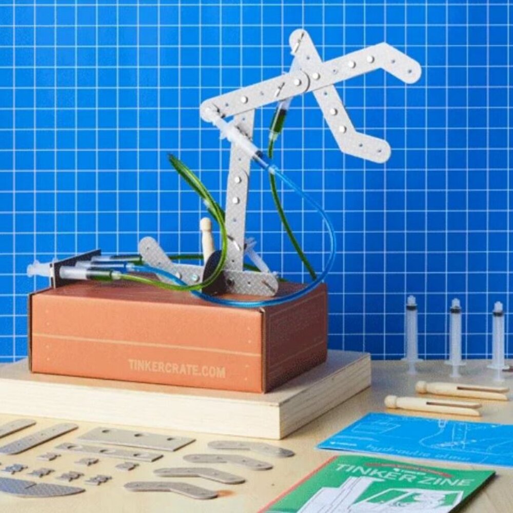 NEW KiwiCo. Kiwi Co. Hydraulic Claw Chemistry Science Kit Craft Engineering Topi - Picture 1 of 10